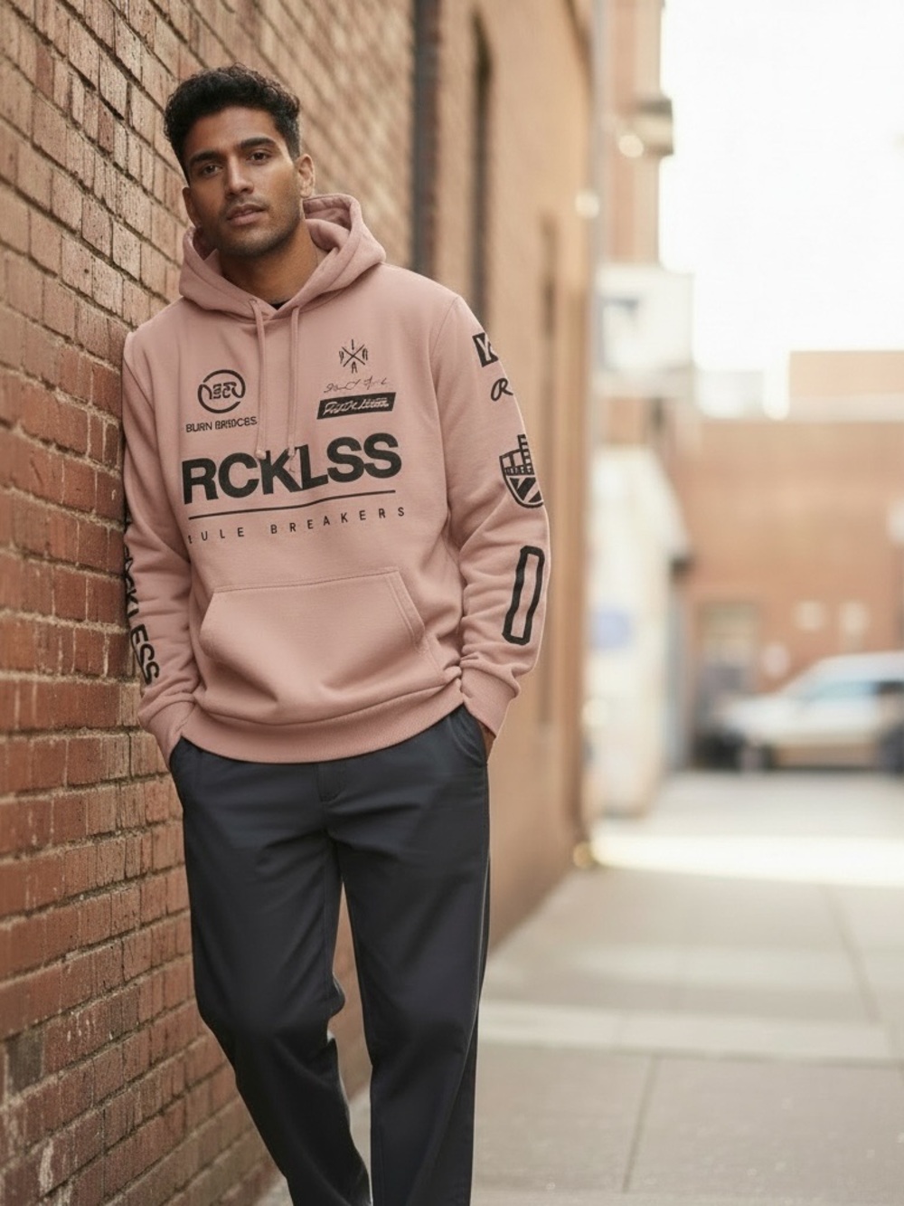Young & Reckless Logo Pullover Hoodie Mens XL Dusty Pink